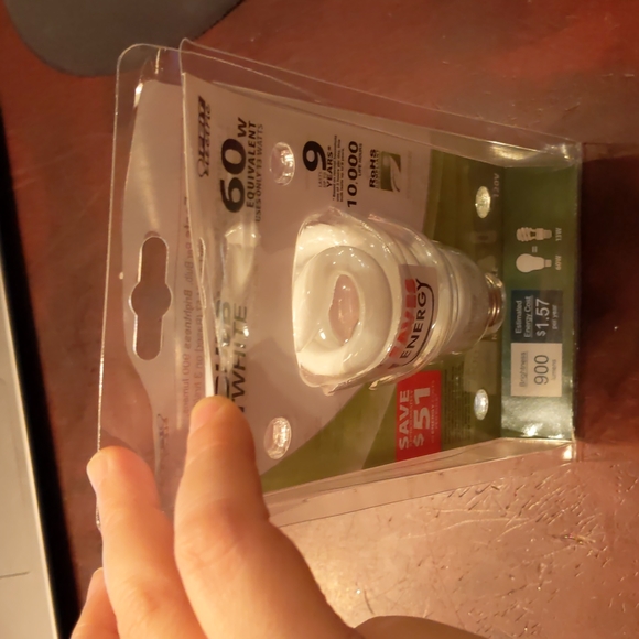 FEIT, 6 ecobulb softwhite 900 lumens/13W (60W equivalent) 120V lightbulbs - Picture 7 of 7